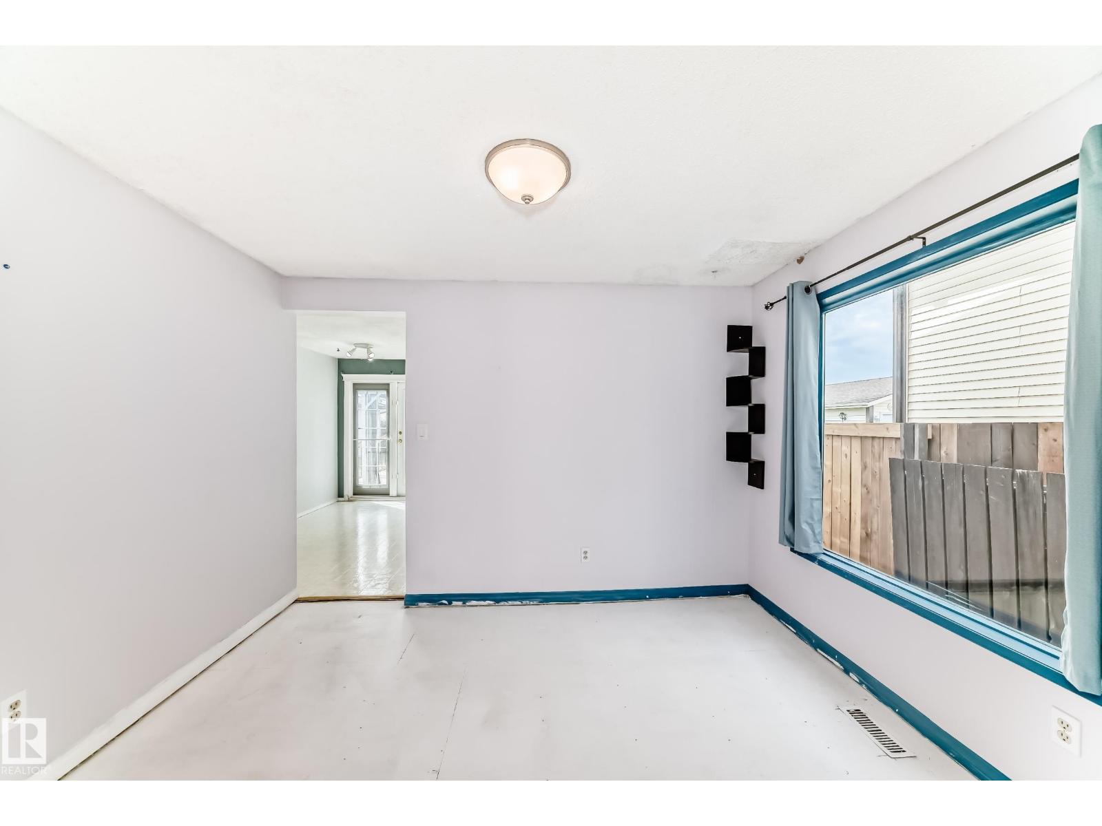3801 33 AV — photo 9