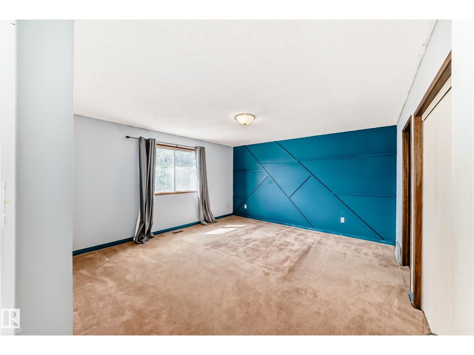 3801 33 AV — photo 25