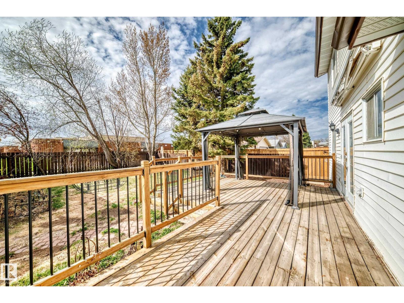 3801 33 AV — photo 39