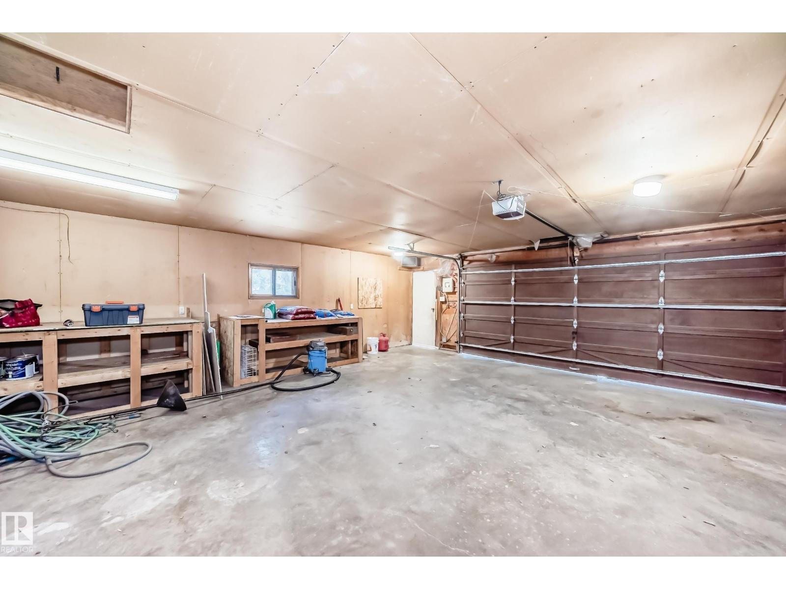 3801 33 AV — photo 48