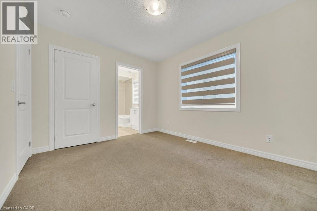 285 BROADACRE Drive, Kitchener, Ontario, N2R0S6 — Photo 4