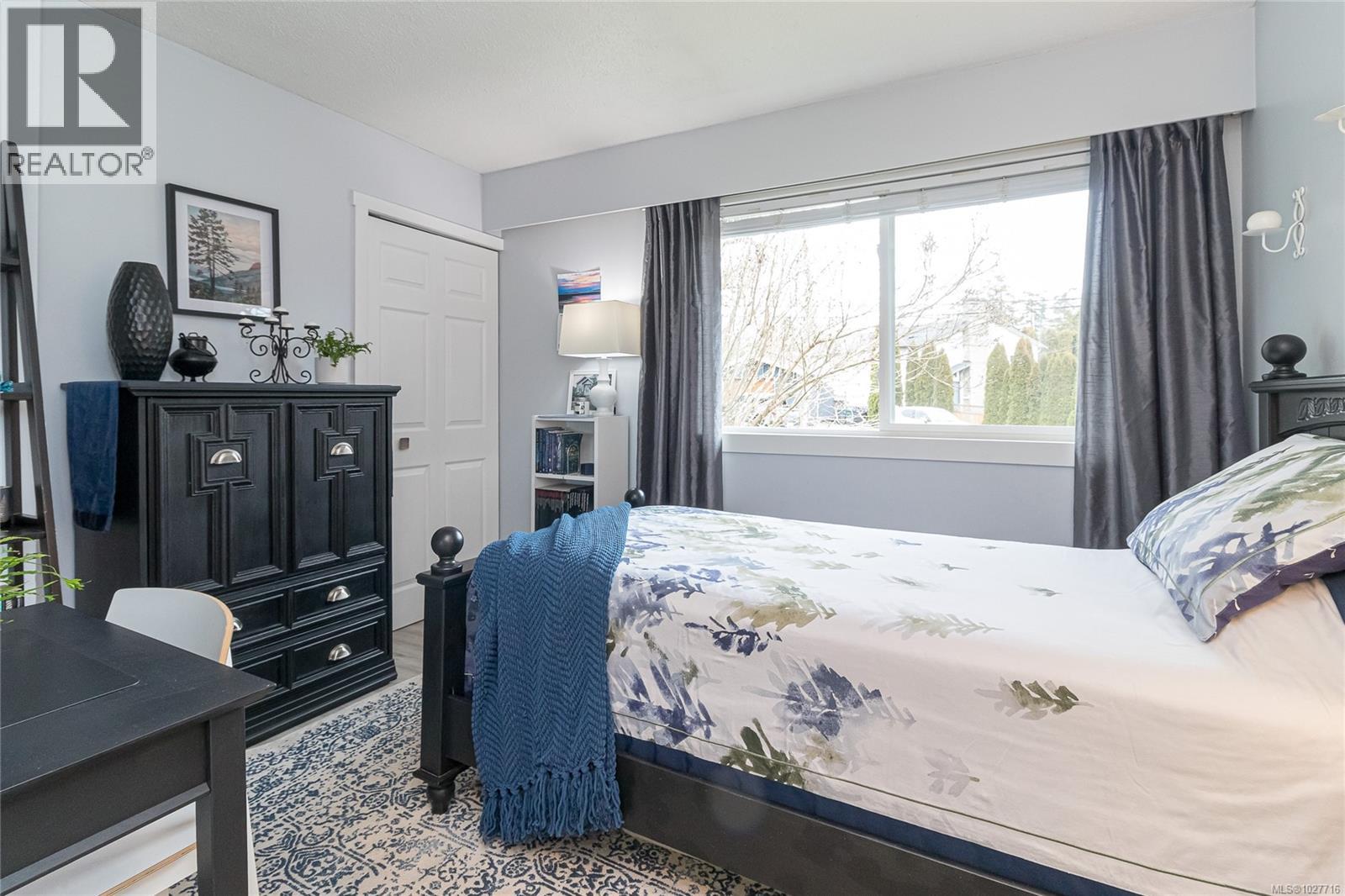 1051 Chesterfield Rd - 24