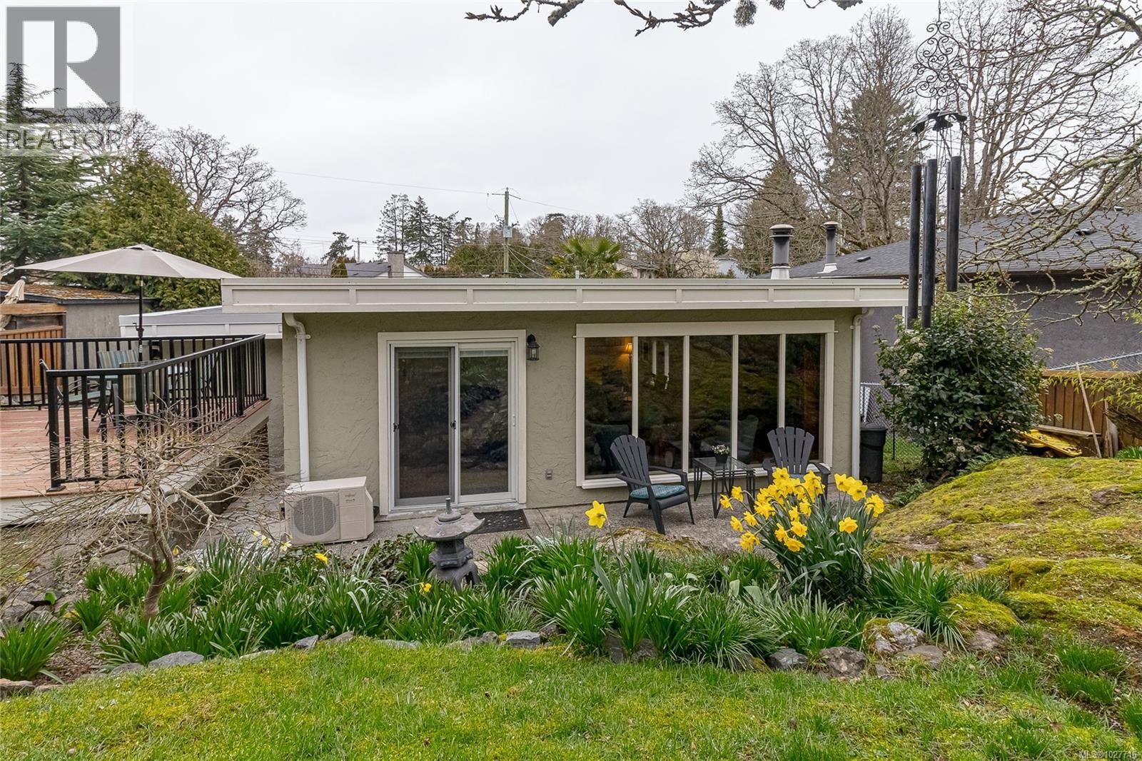 1051 Chesterfield Rd - 32