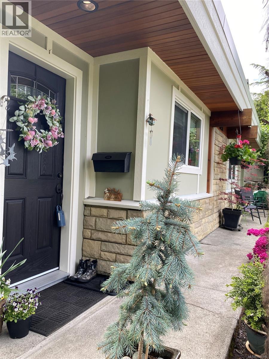 1051 Chesterfield Rd - 4