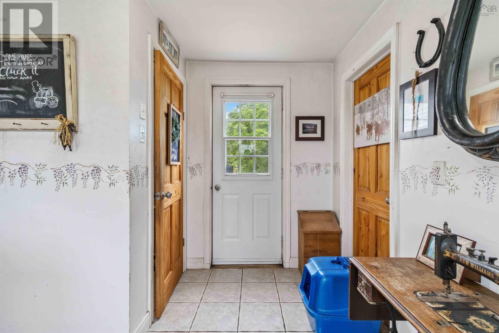 417 Penney Road - 4