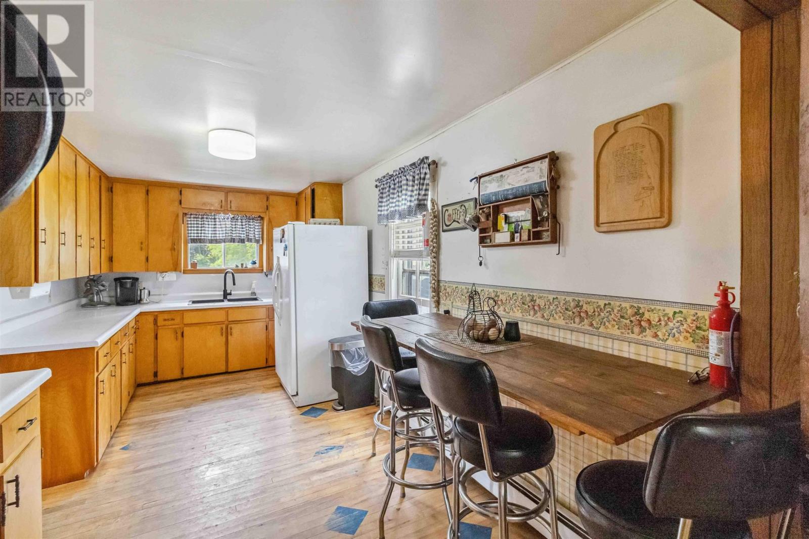 417 Penney Road - 8