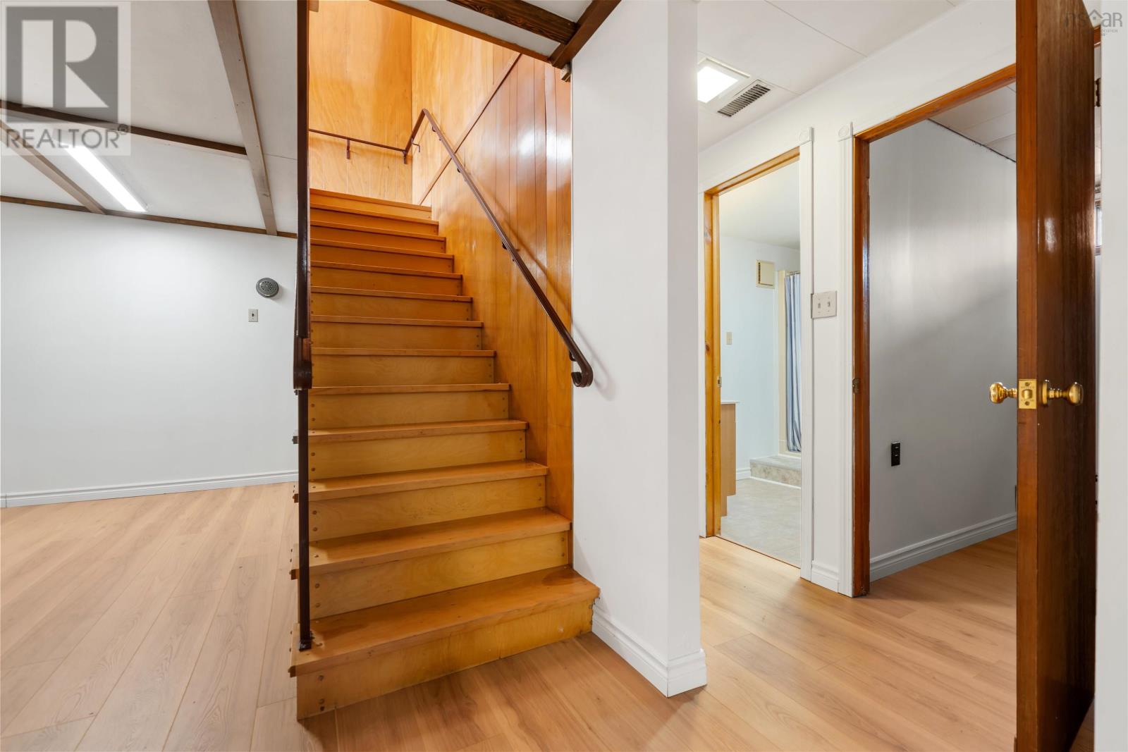 Property 27 of 46 of 254 George Street