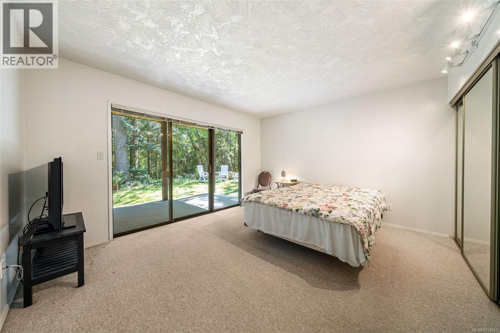 6089 Brecon Dr - 16