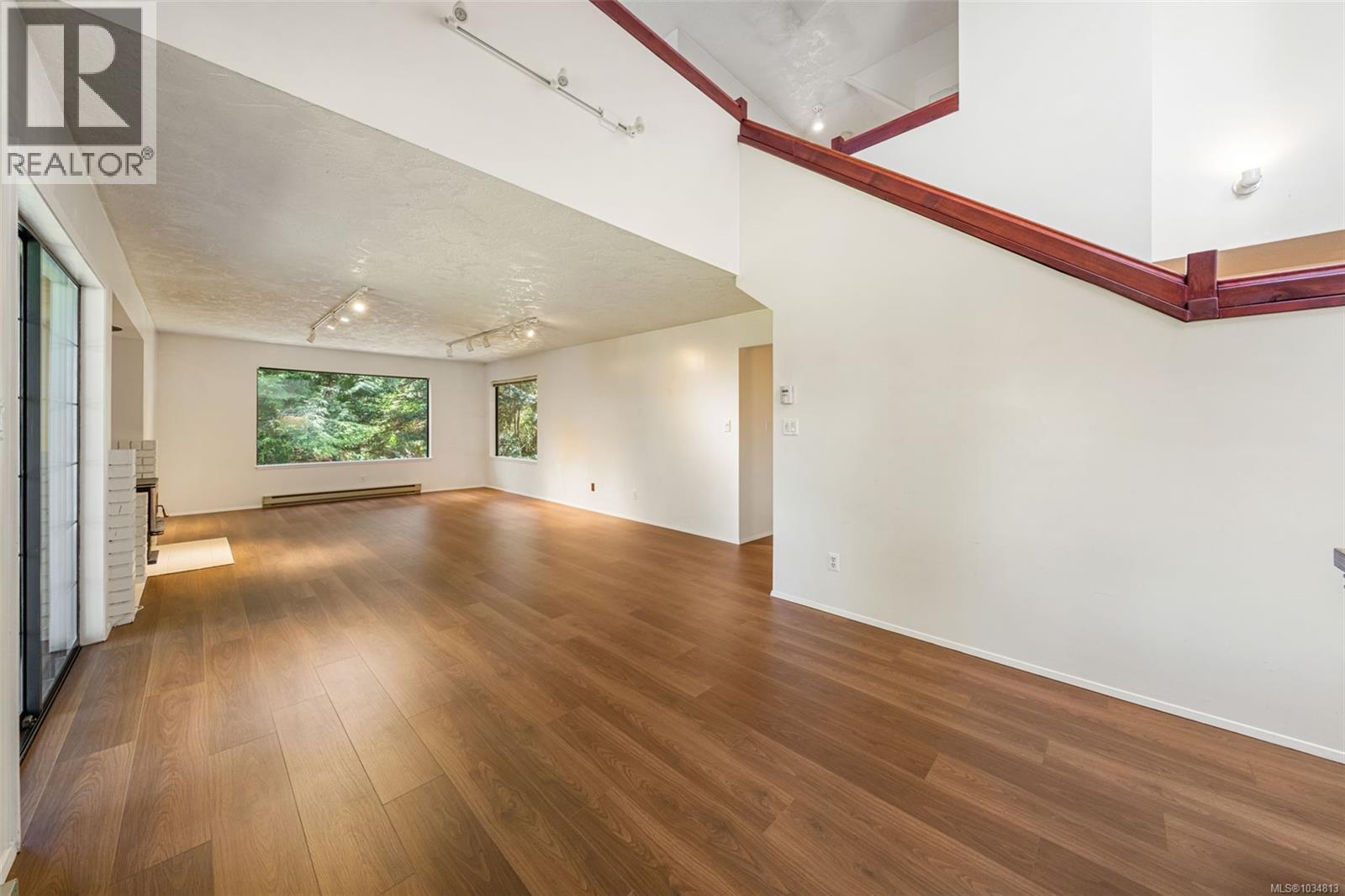 6089 Brecon Dr - 14