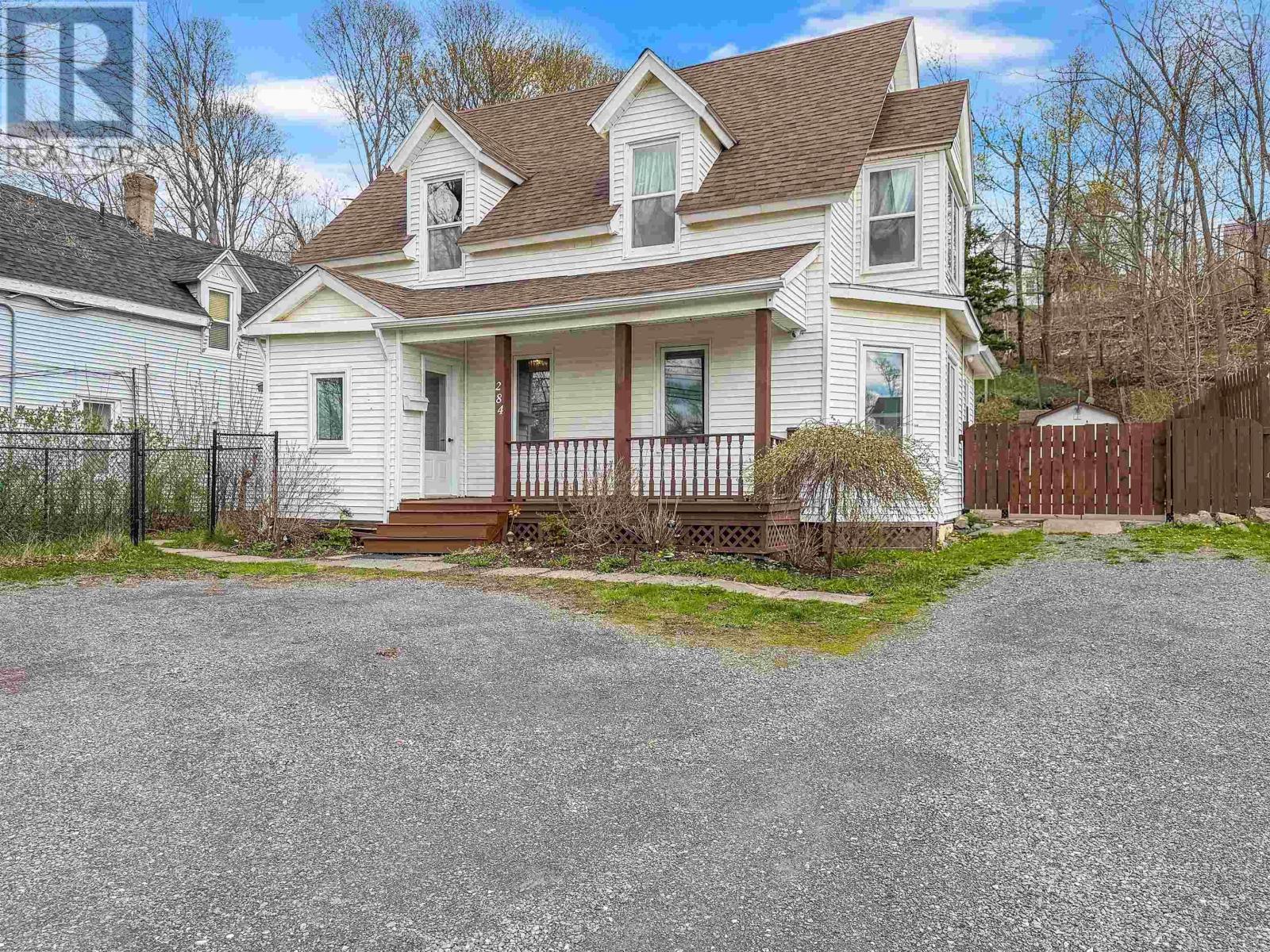 Property 26 of 37 of 284 North Provost Street
