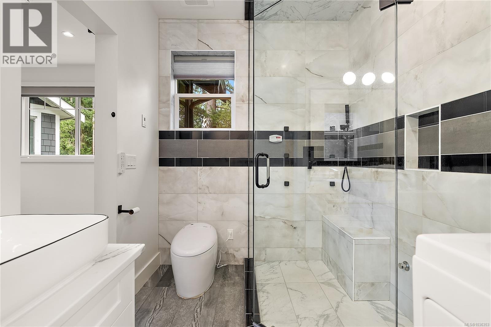  3590 SHODA Close, Langford