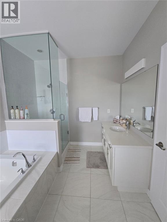 219 FALCONRIDGE Drive, Kitchener, Ontario, N2K0B6 — Photo 12