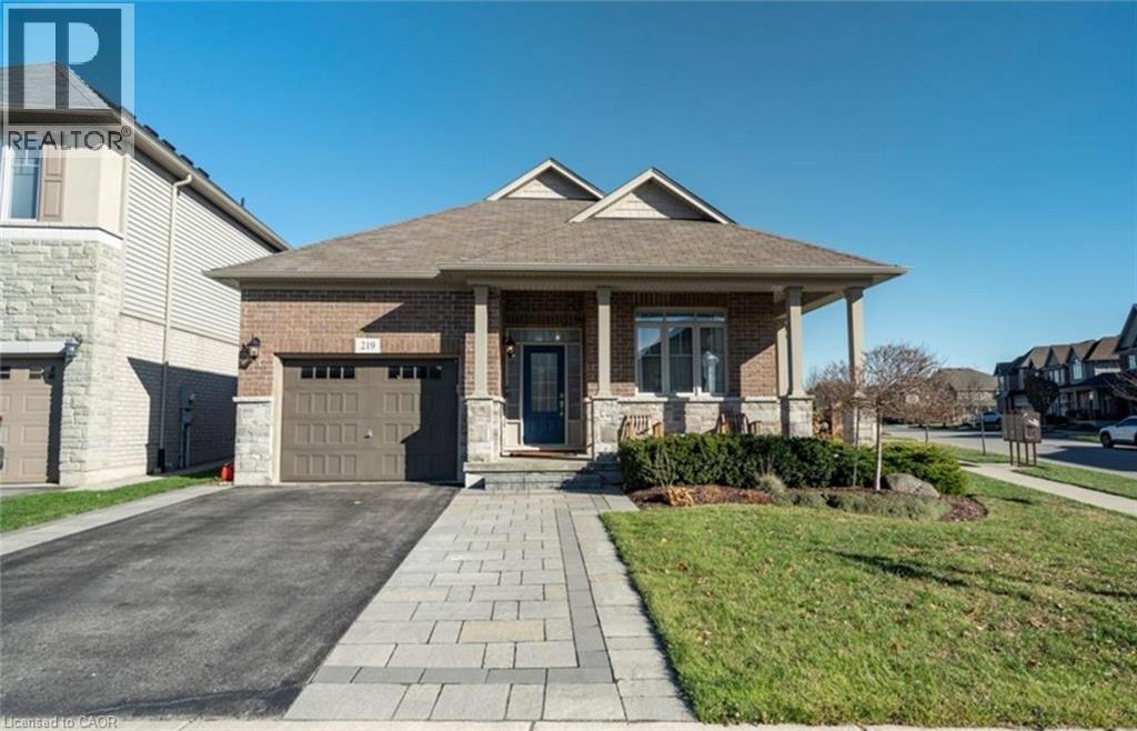 219 FALCONRIDGE Drive, Kitchener, Ontario, N2K0B6 — Photo 8