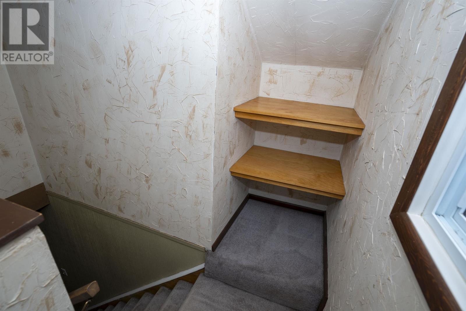 288 Amelia ST E, Thunder Bay, Ontario, P7E3Z7 — Photo 3