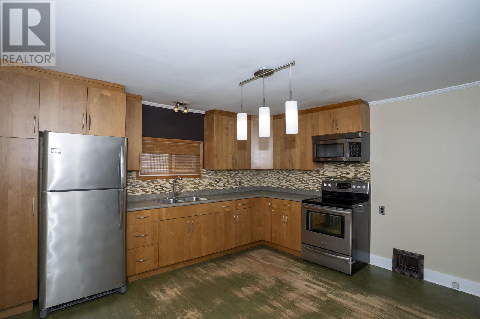 288 Amelia ST E, Thunder Bay, Ontario, P7E3Z7 — Photo 17