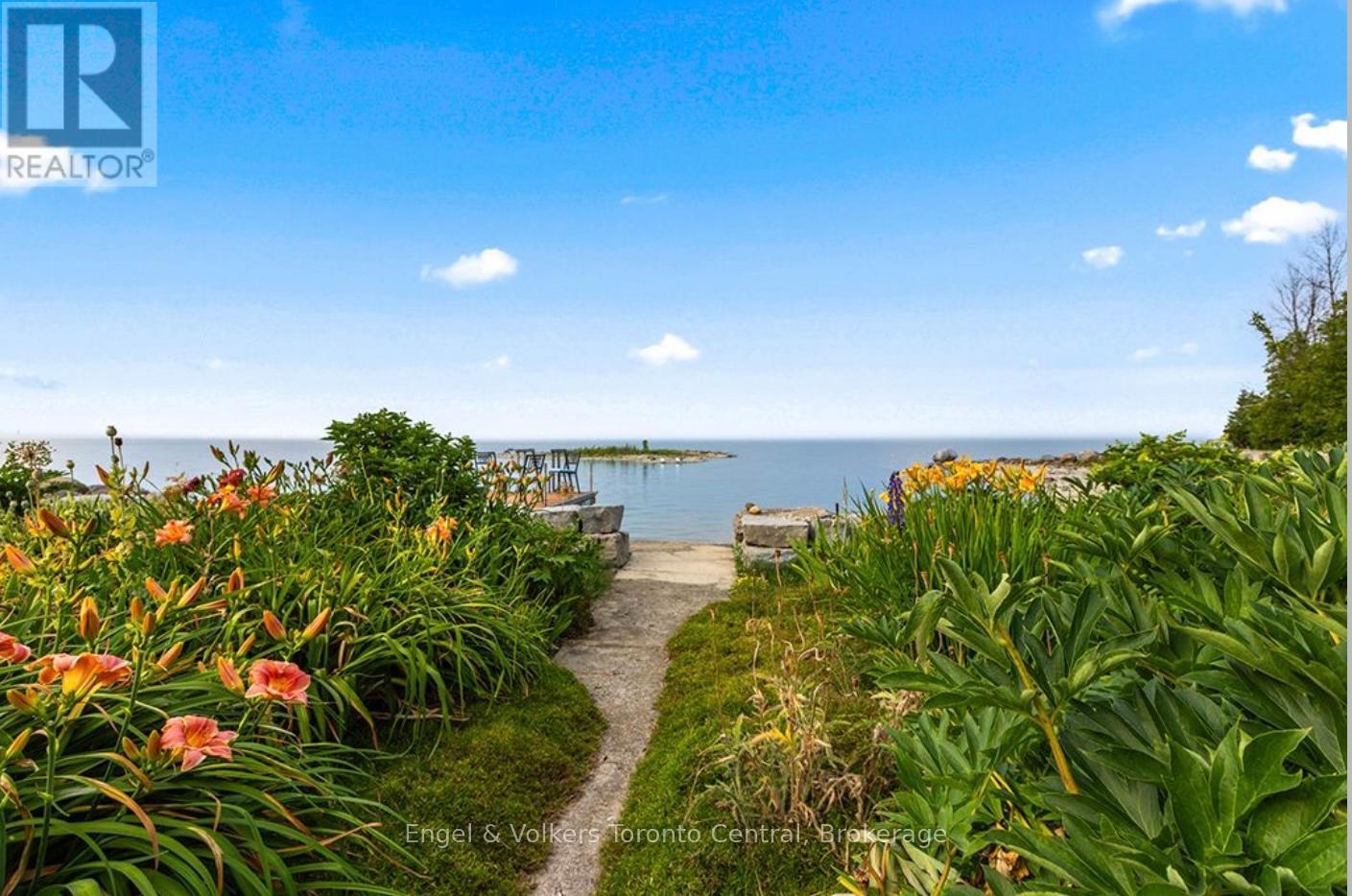 19 GEORGIAN MANOR DRIVE - 30