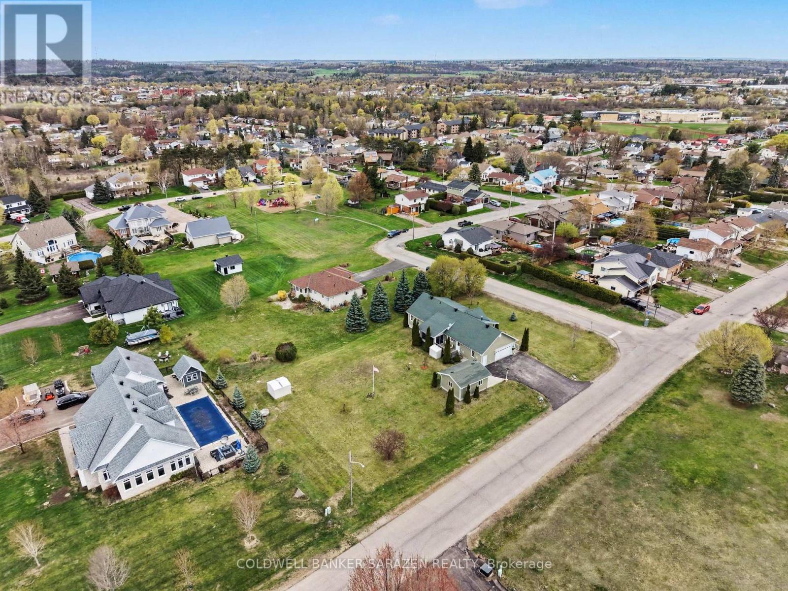 162 ERINDALE AVENUE - 41