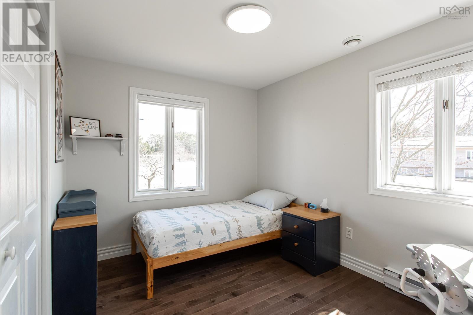 557 McClair Avenue - 13