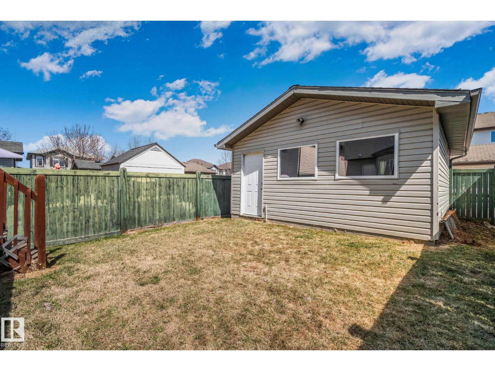 6 VIVIAN WY, Spruce Grove