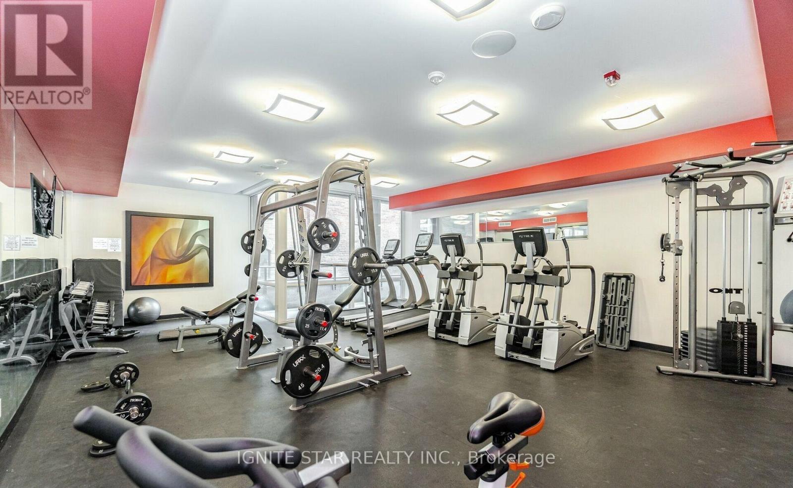 #209 478 KING STREET W - 8