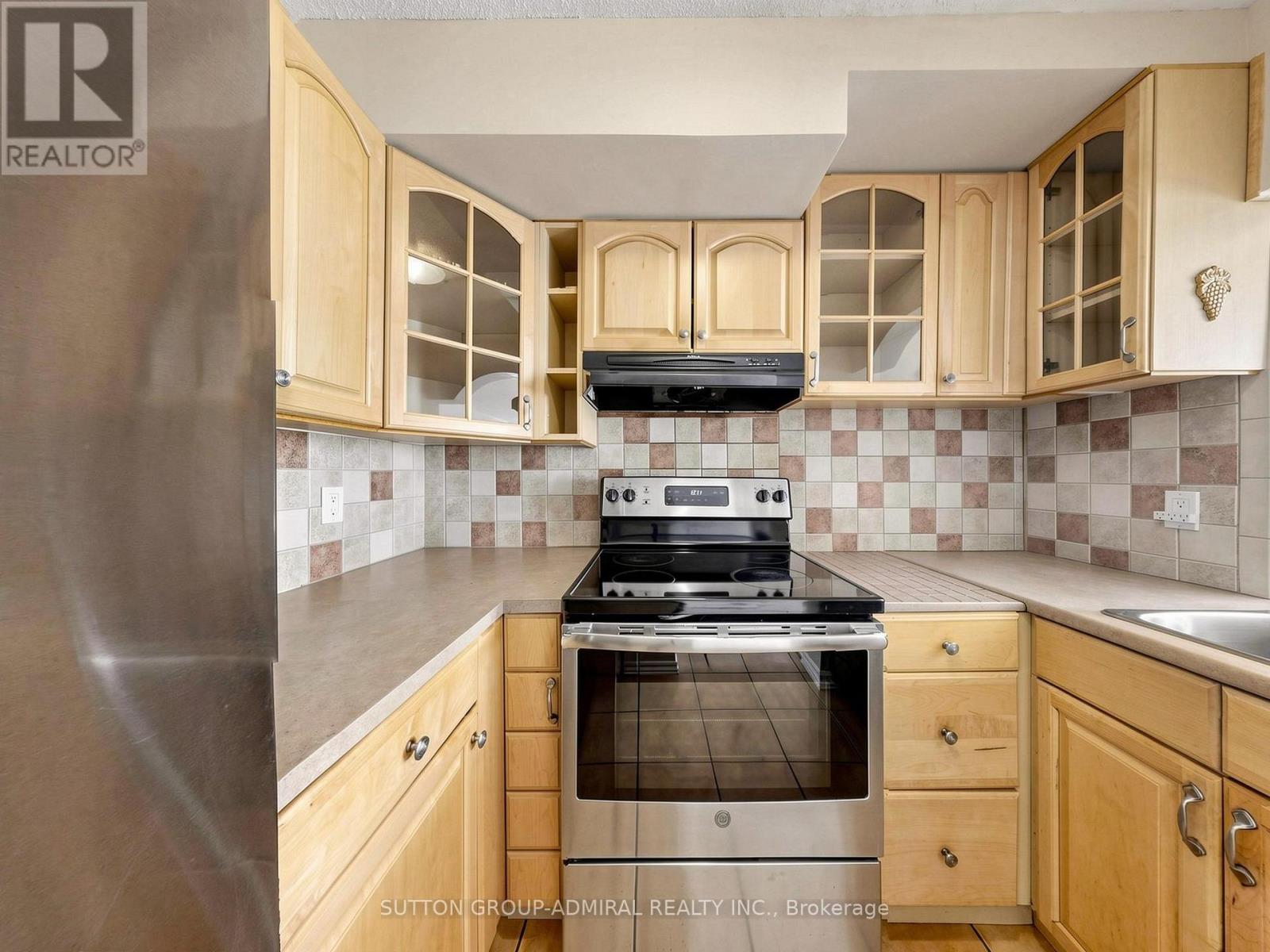 #1302 92 KING STREET E - 17