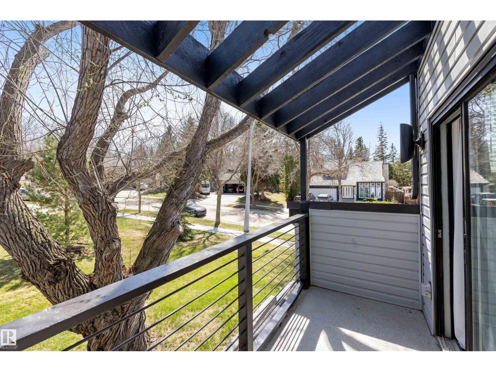 38 WOODCREST AV, St. Albert