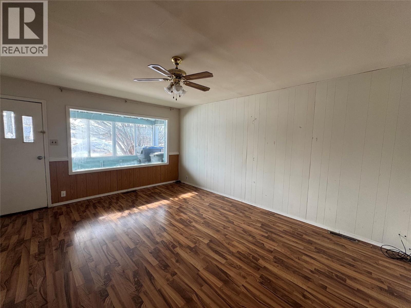 1120 119 Avenue - 5
