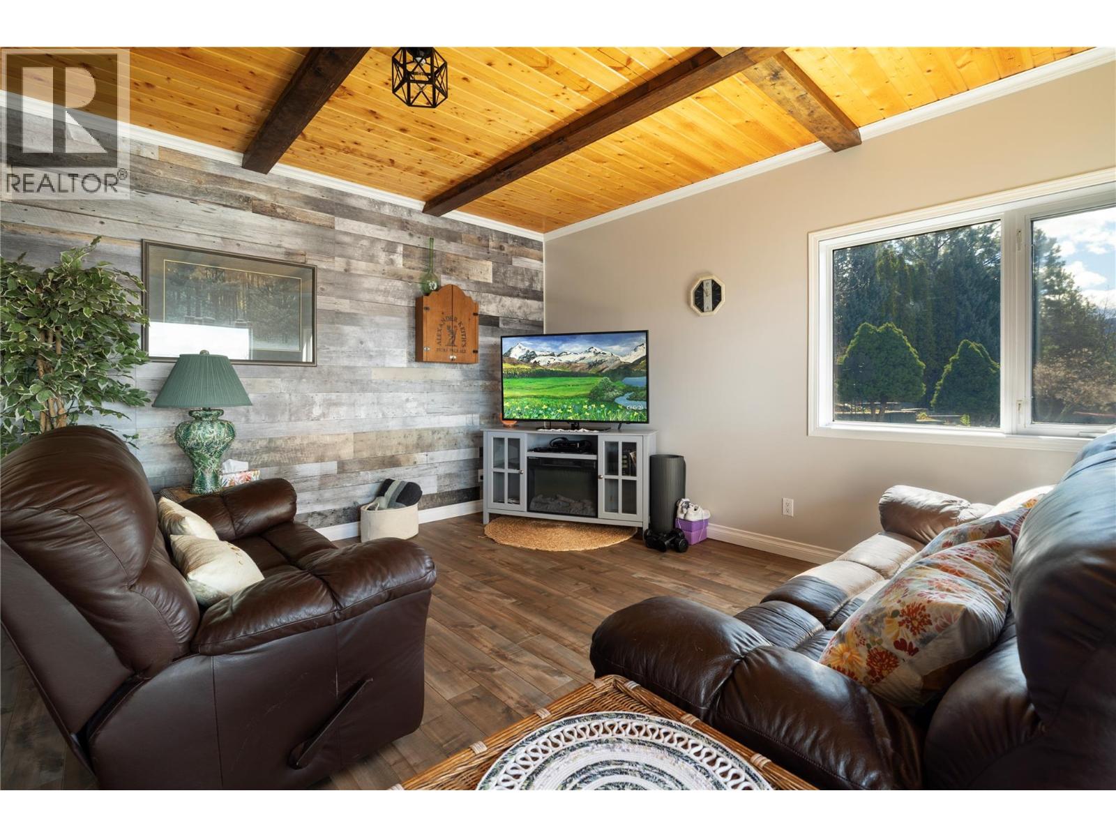 815 GALIANO Road - 37
