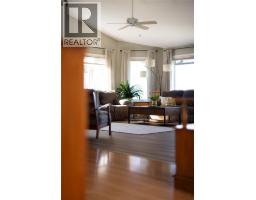 Living room - 815 Galiano Road, Vernon, BC V1B3B3 Photo 16