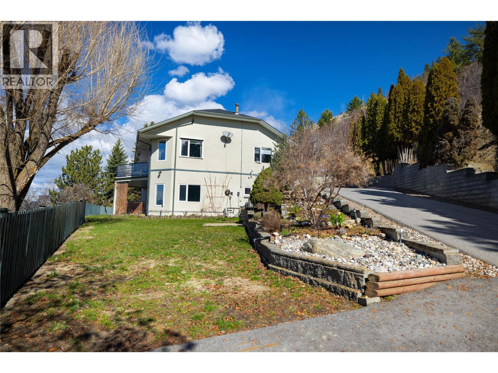 815 GALIANO Road - 53