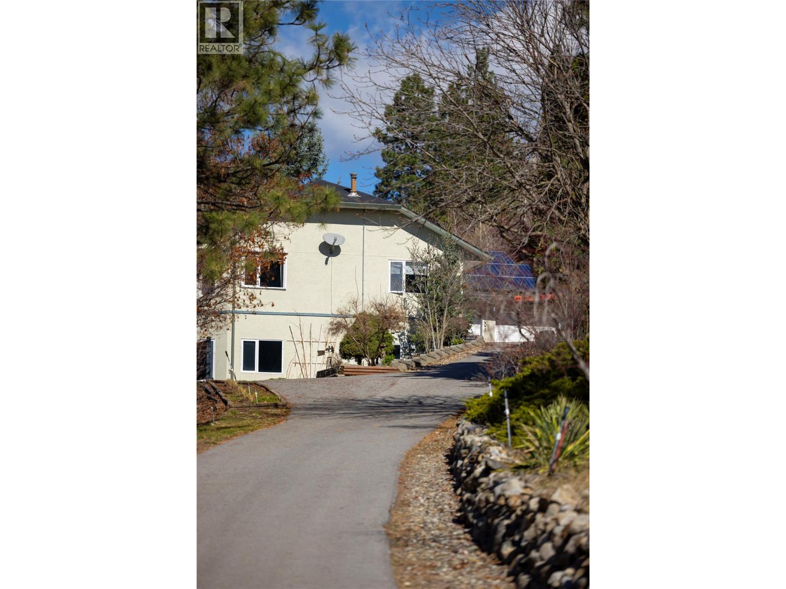  815 GALIANO Road, Vernon