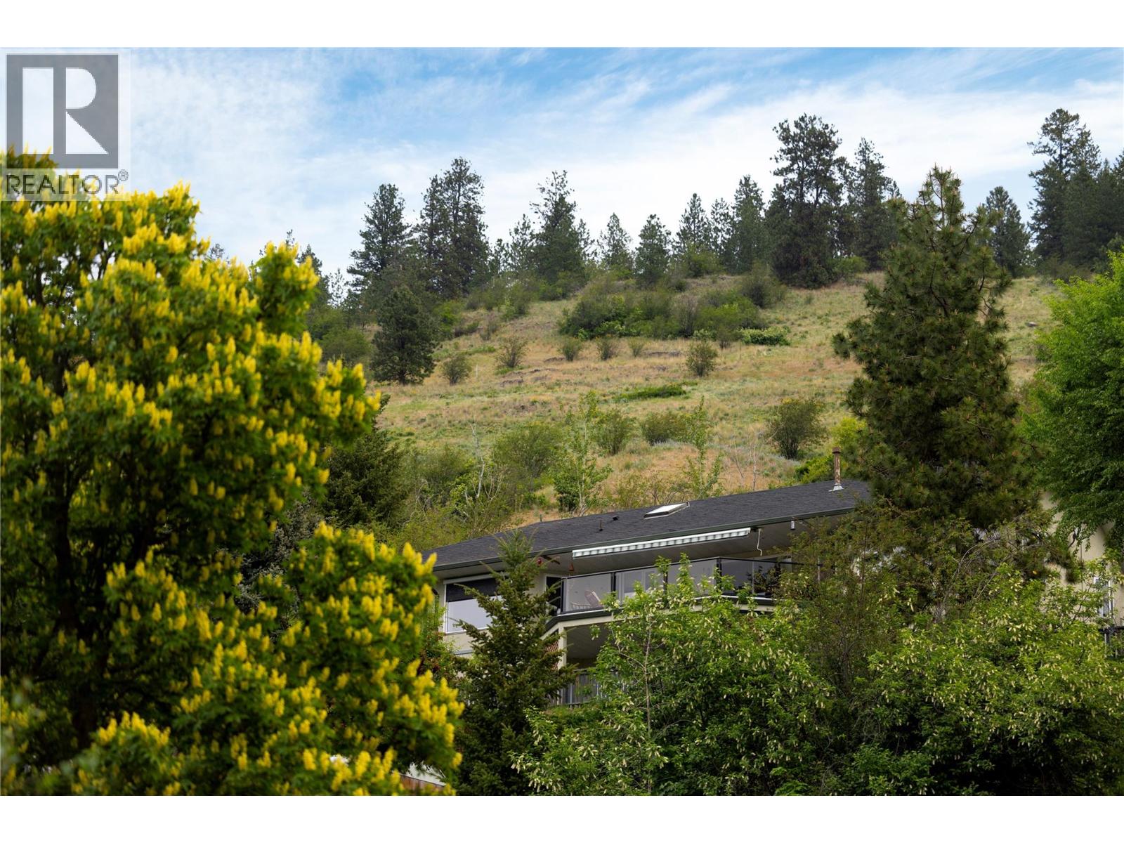 815 GALIANO Road - 83