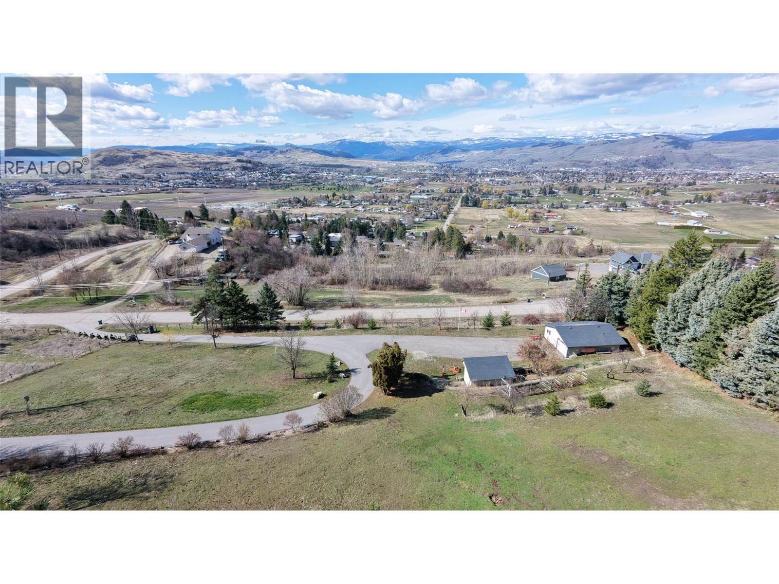 815 GALIANO Road - 66