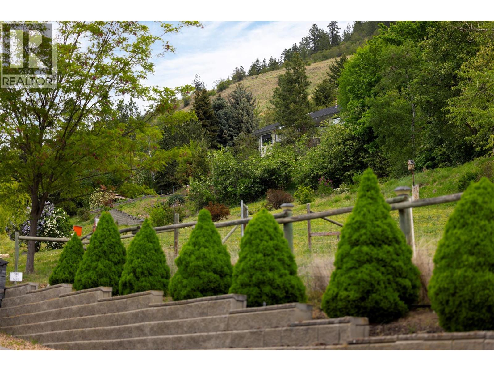 815 GALIANO Road - 79