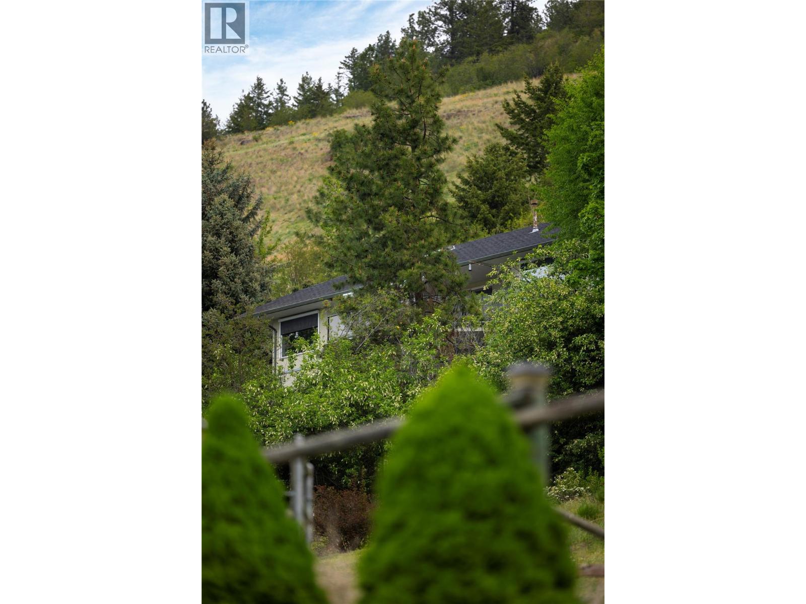  815 GALIANO Road, Vernon