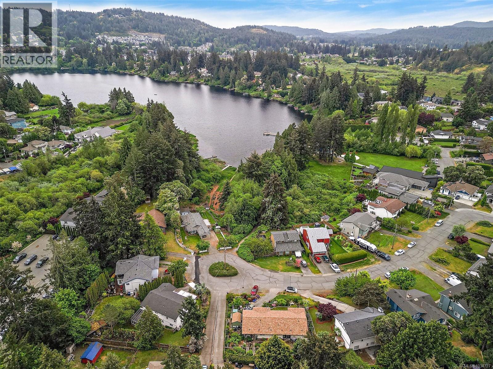  3042 Shoreview Drive, Langford