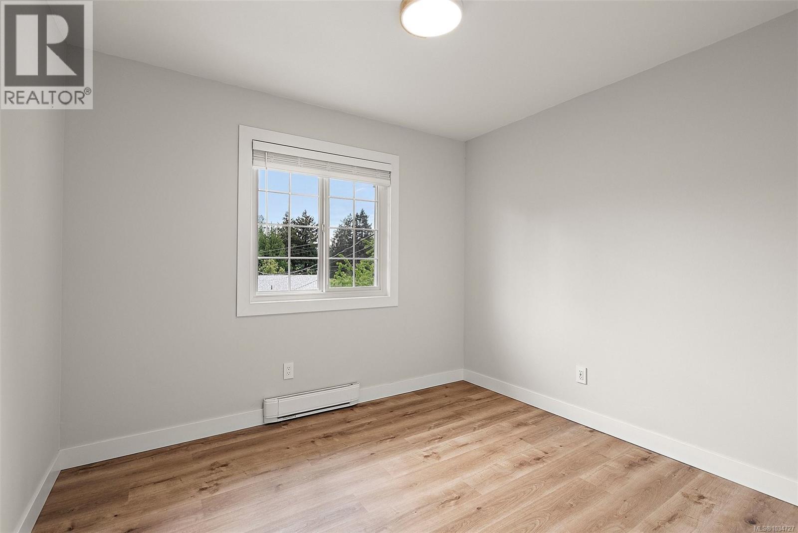  3042 Shoreview Drive, Langford