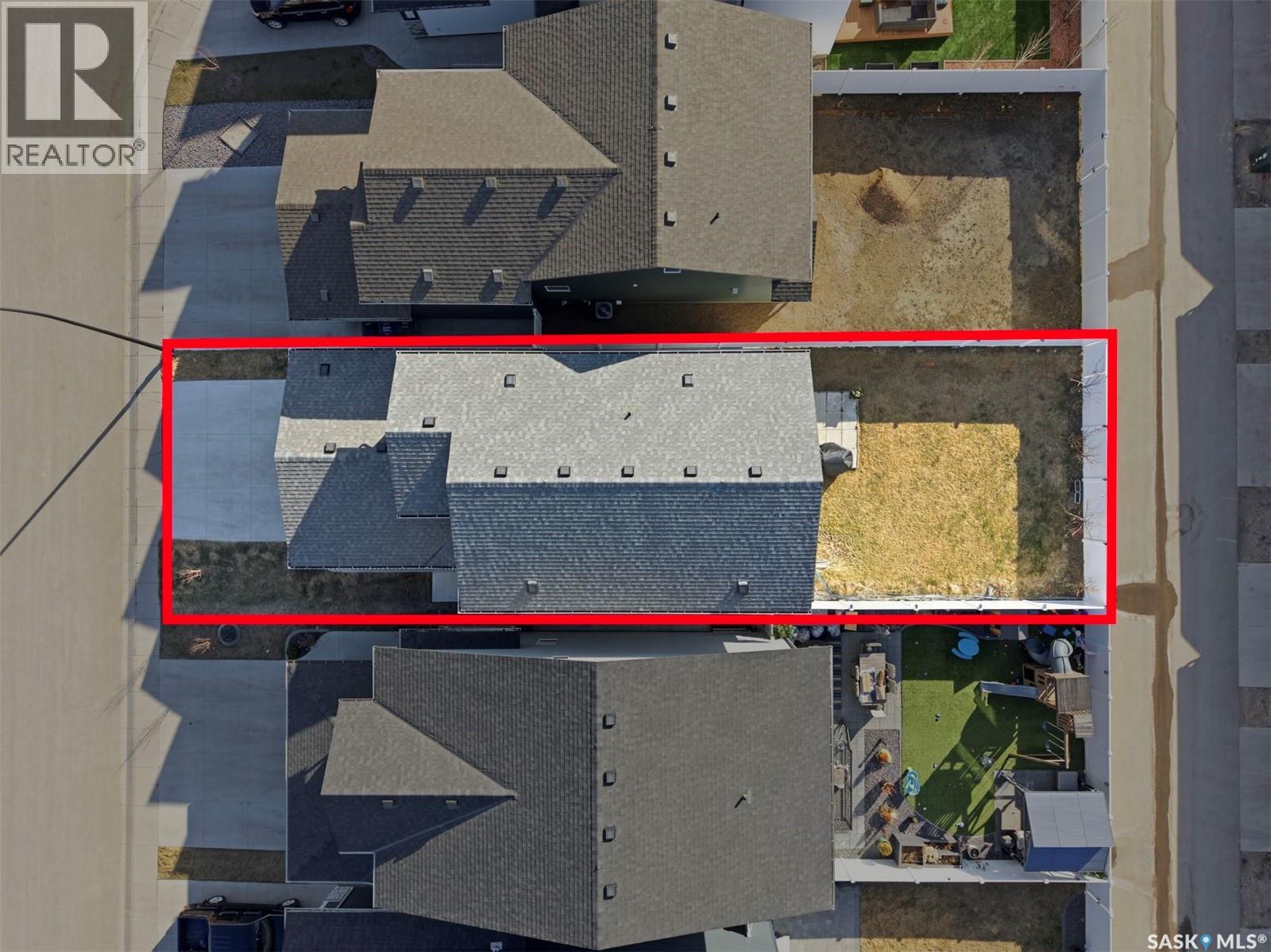 319 Skopik CRESCENT - 38
