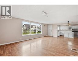 4pc Bathroom - 1065 Stadacona Street W, Moose Jaw, SK S6H2B1 Photo 7