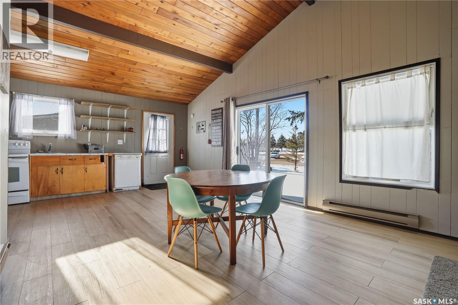 16 Pheasant STREET - 14