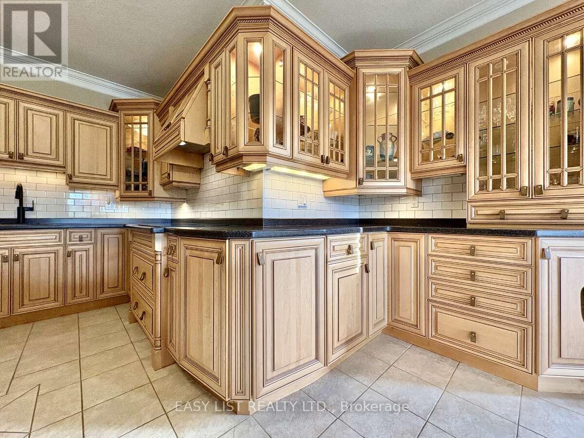 1193 THORNLEY STREET - 3