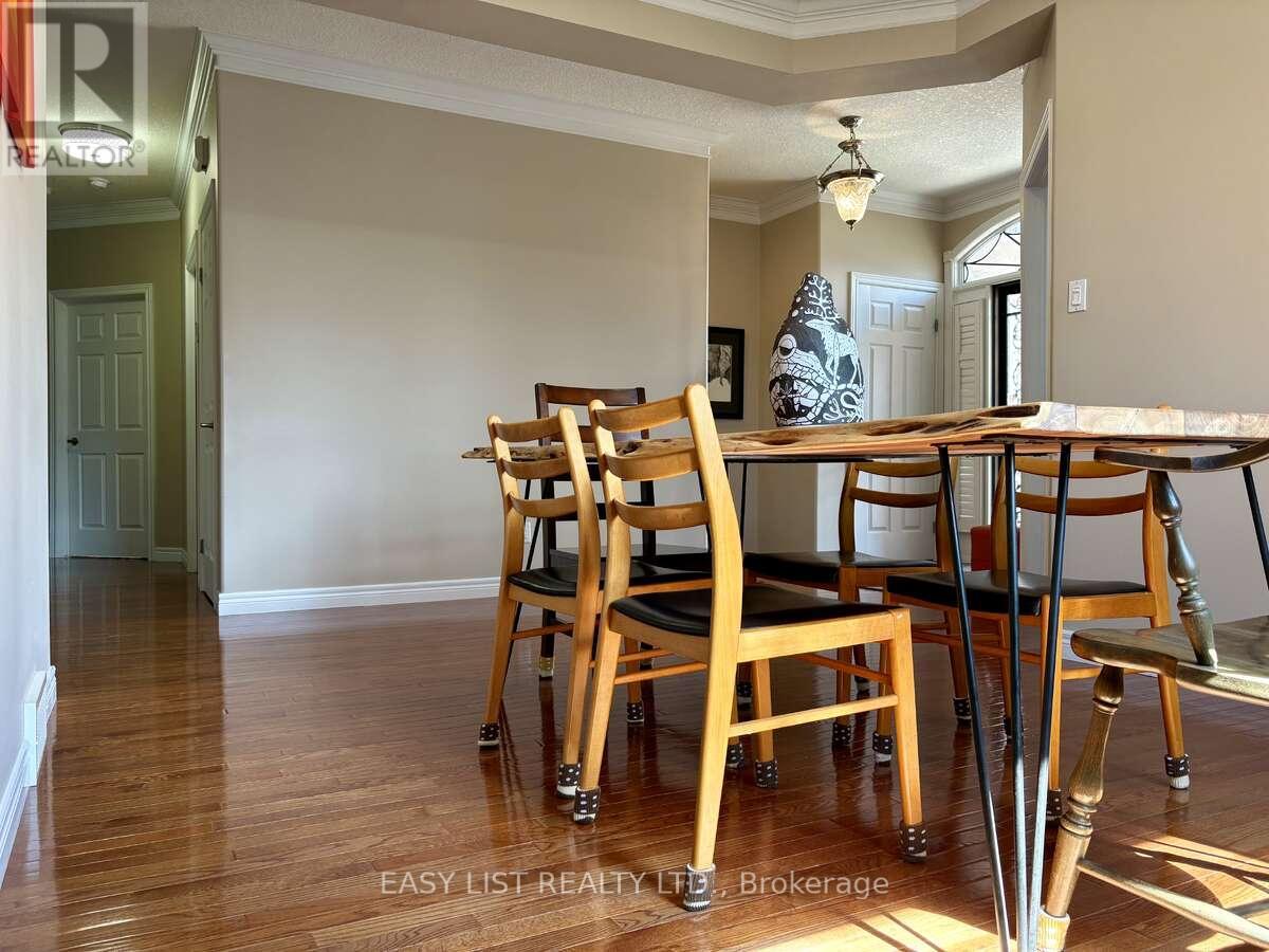 1193 THORNLEY STREET - 9