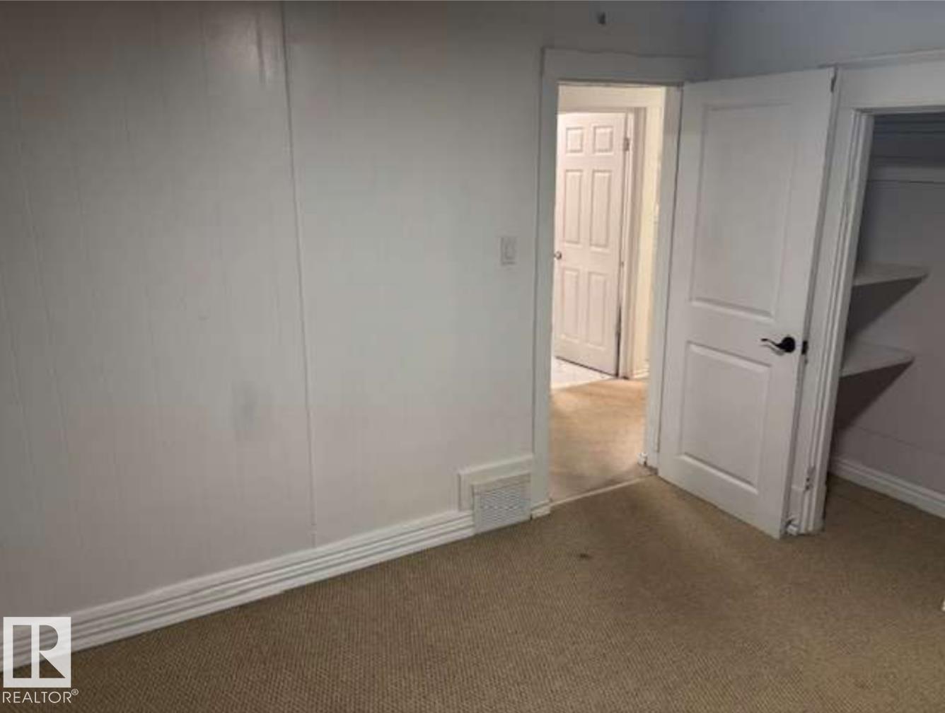 10730 92 ST NW - 15