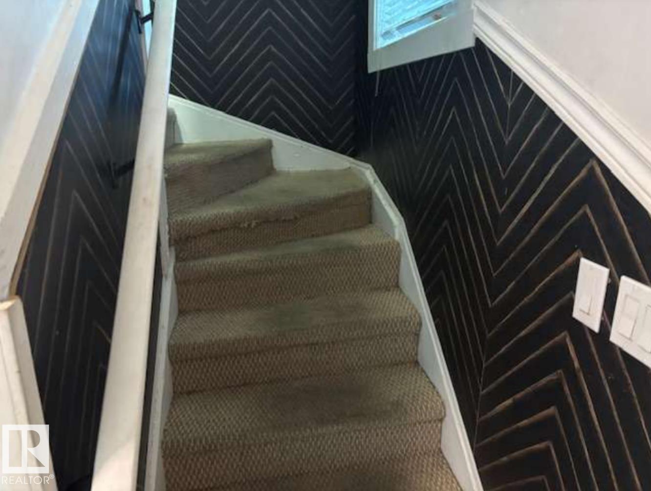 10730 92 ST NW - 9