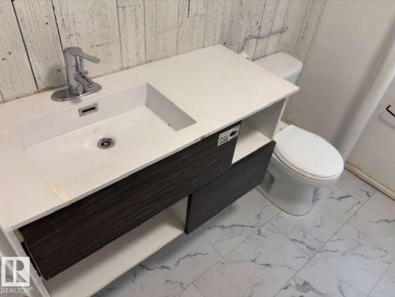 10730 92 ST NW - 12
