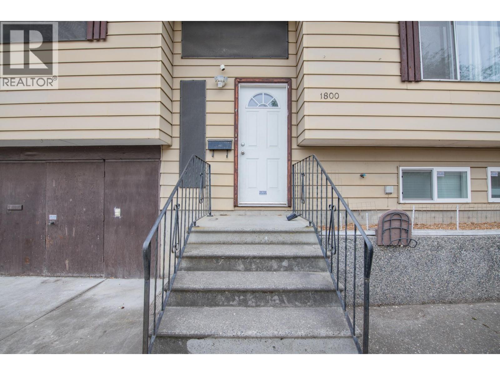  1800 42 Street, Vernon