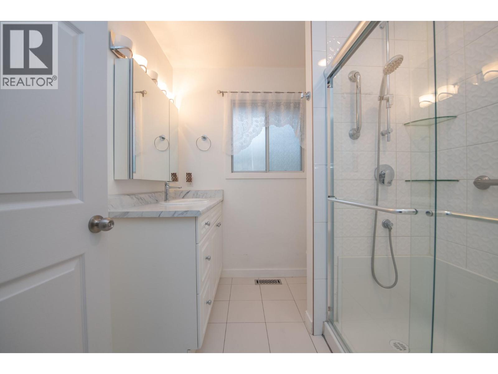  1800 42 Street, Vernon
