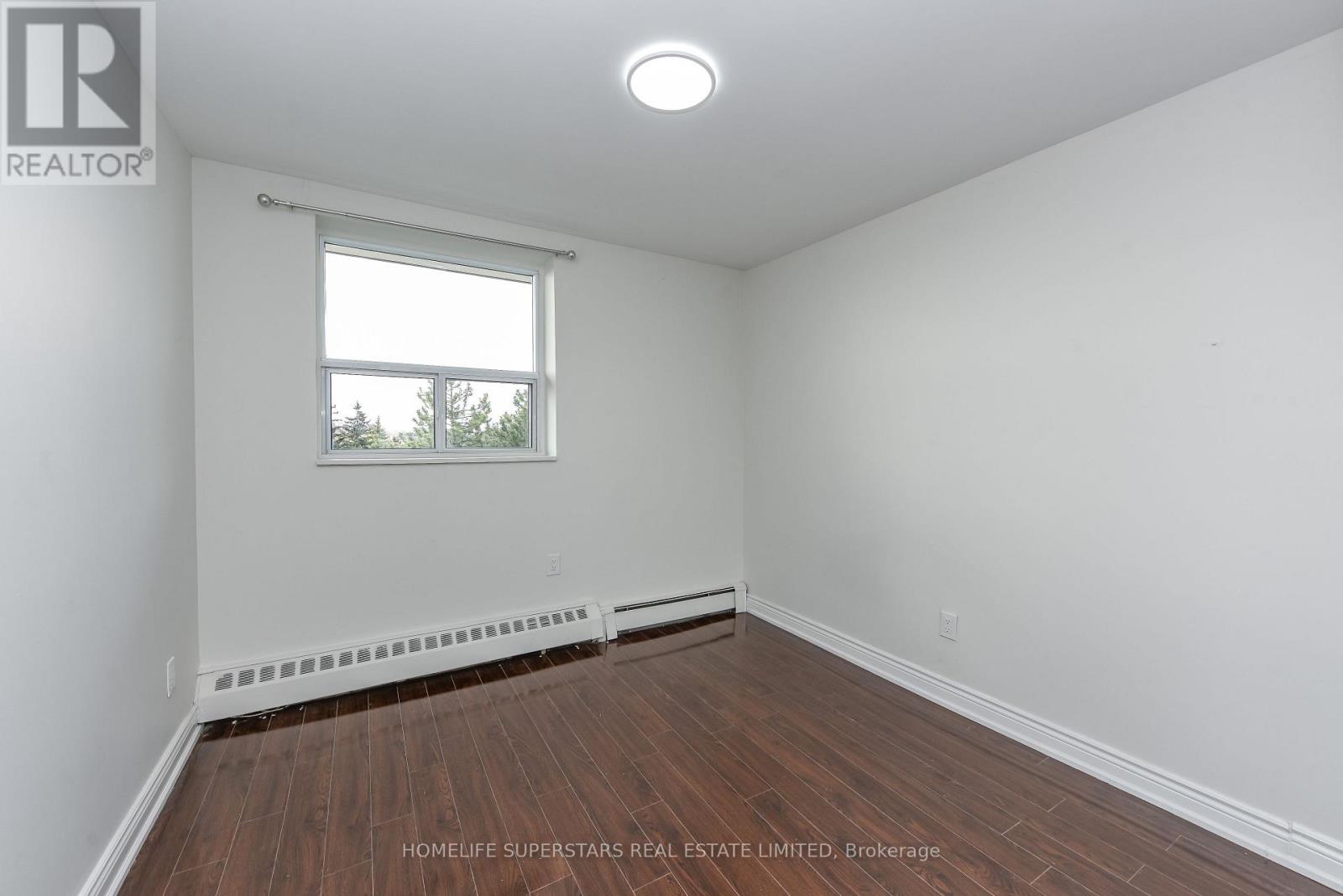 #511 3533 DERRY ROAD E - 16