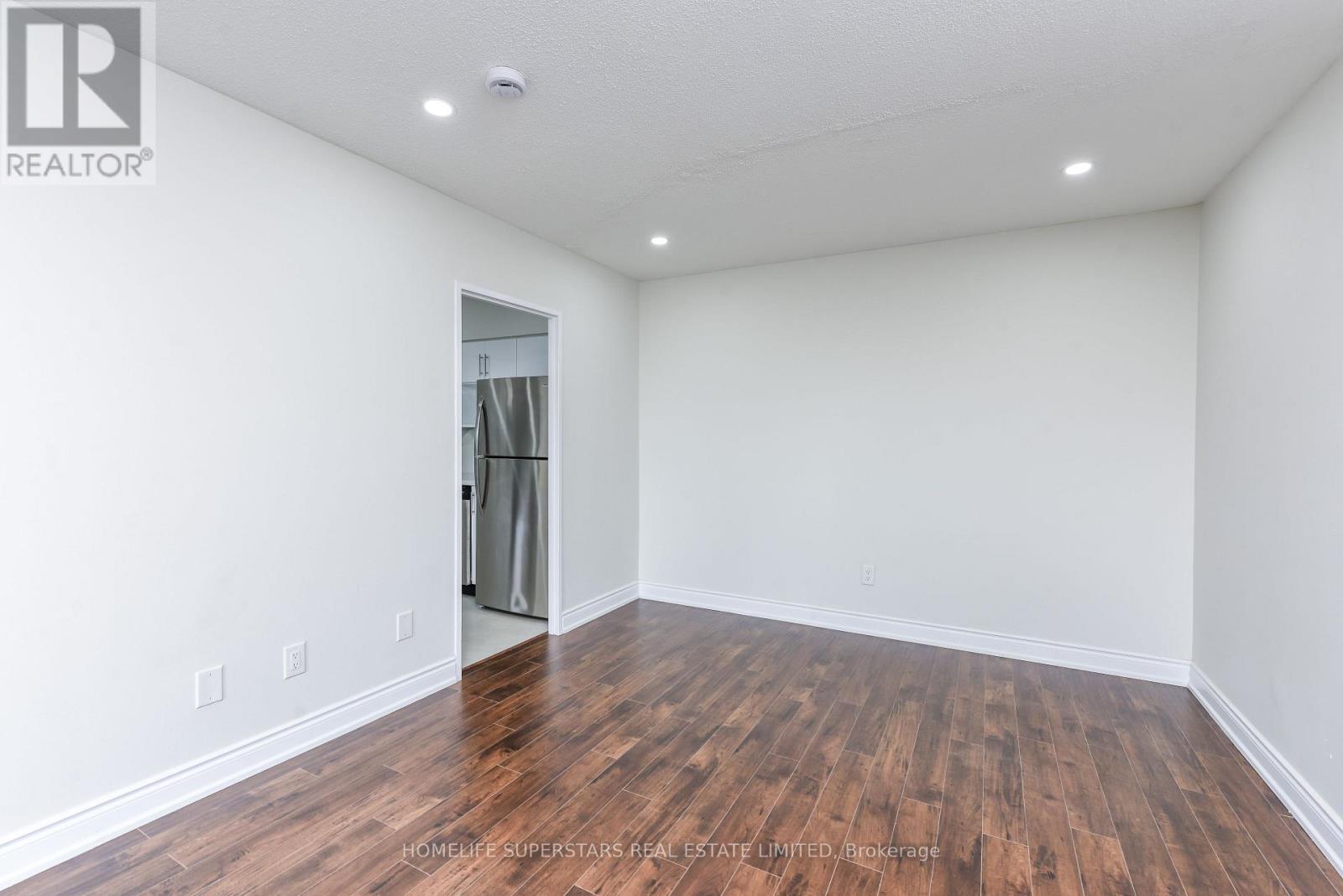 #511 3533 DERRY ROAD E - 4