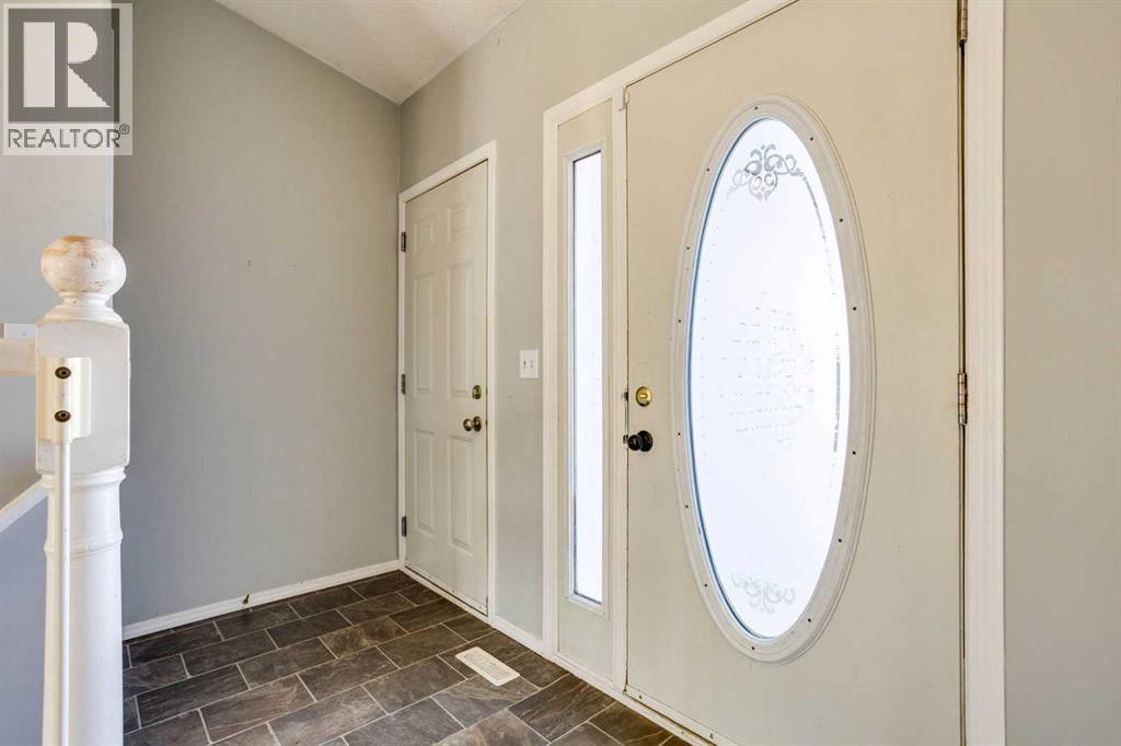 152 Shetland Garden, Fort McMurray